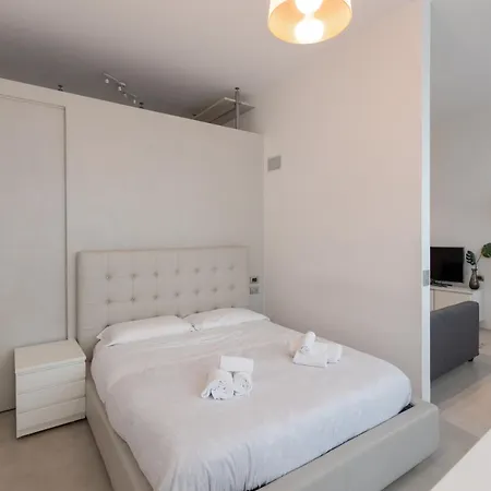 Ampio Bilocale Repubblica - Mirable Pm Daire Milano